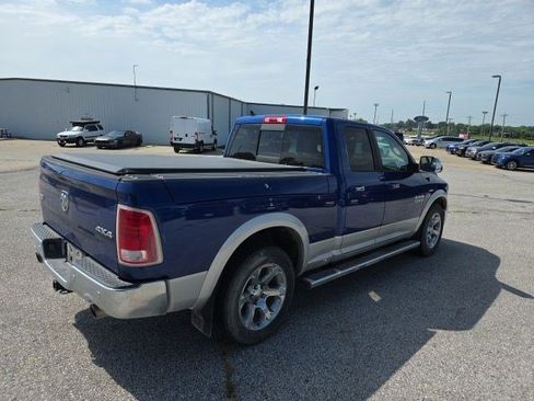 Used 2014 RAM 1500 Laramie w/ Convenience Group AWD/4WD image 8