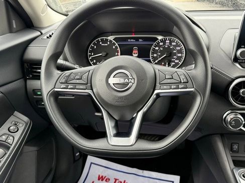 New 2025 Nissan Sentra SV image 18