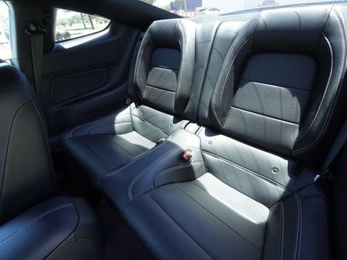 Used 2022 Ford Mustang Shelby GT500 w/ Technology Package RWD image 20