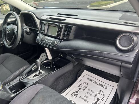 Used 2018 Toyota RAV4 XLE w/ Plus Extra Value Package image 8