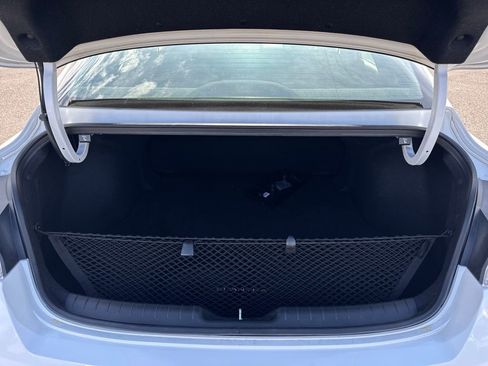 Used 2024 Hyundai Elantra SEL image 14