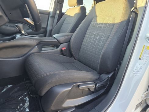 Certified 2025 Honda HR-V Sport image 24