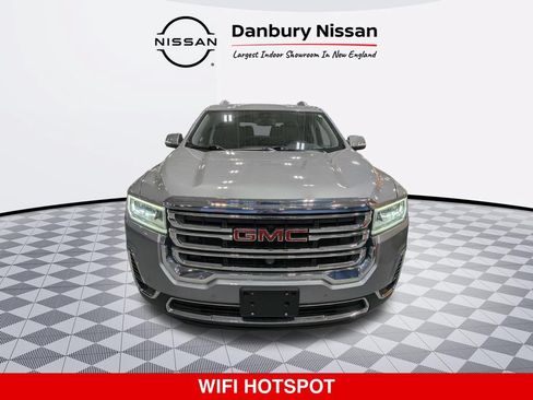 Used 2023 GMC Acadia SLT w/ Technology Package AWD/4WD image 9