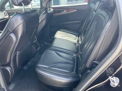 Used 2018 Lincoln MKX Reserve w/ Cargo Utility Package FWD image 7