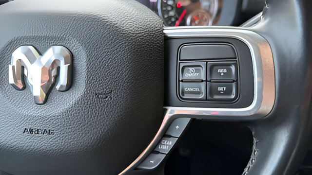 Used 2022 RAM 2500 Laramie AWD/4WD image 23