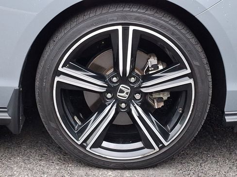 Used 2023 Honda Accord Sport image 8