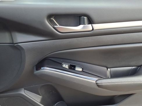 Used 2023 Nissan Altima 2.5 SV image 28