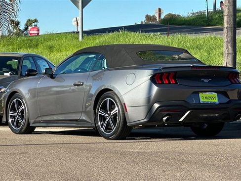 Used 2024 Ford Mustang Premium image 8
