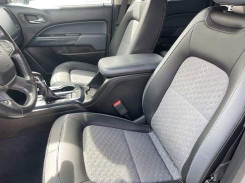 Used 2022 Chevrolet Colorado Z71 image 17