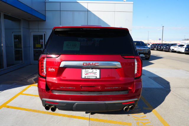 Used 2023 GMC Yukon XL Denali AWD/4WD image 37