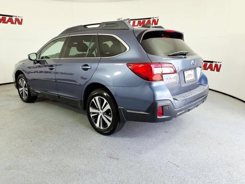Used 2018 Subaru Outback 2.5i Limited AWD/4WD image 6