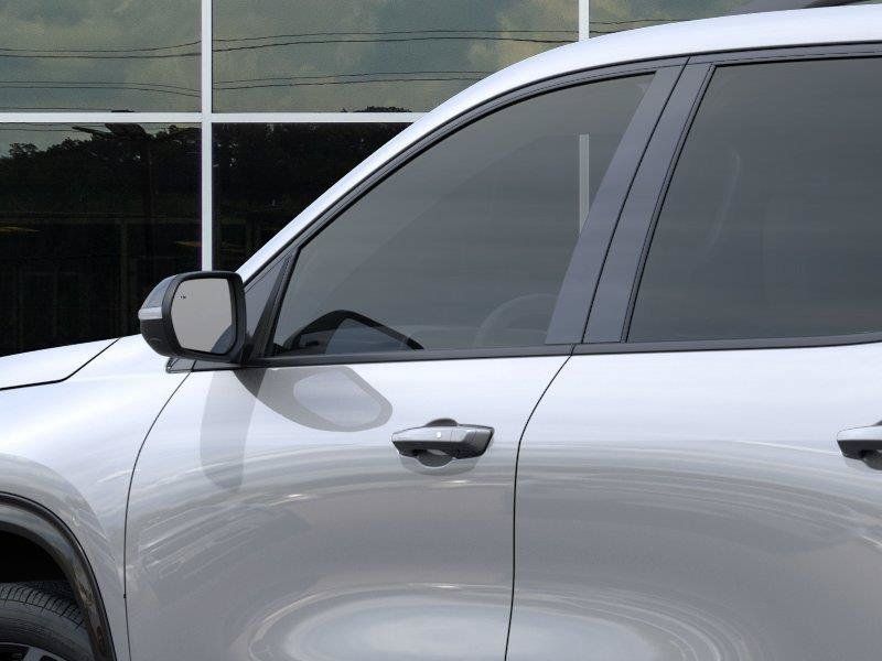 New 2027 Chevrolet Traverse RS w/ LPO, Floor Liner Package FWD image 12