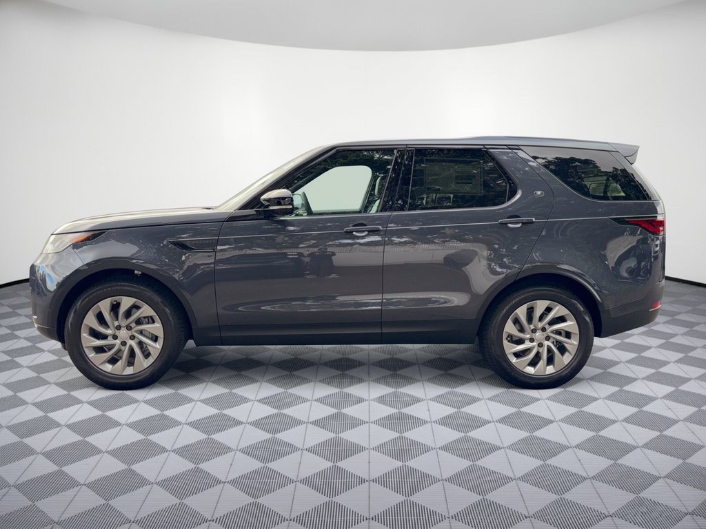 New 2026 Land Rover Discovery S AWD/4WD image 2