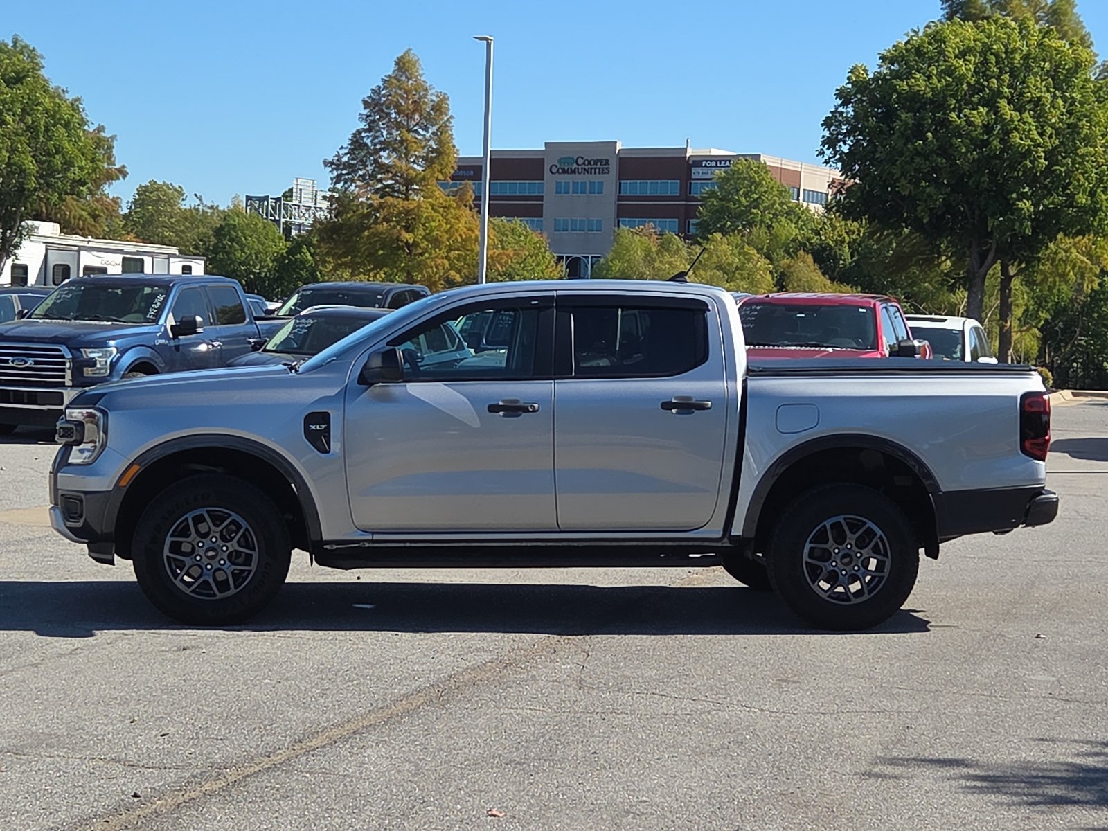 Used 2024 Ford Ranger XLT w/ Trailer Tow Package AWD/4WD image 3