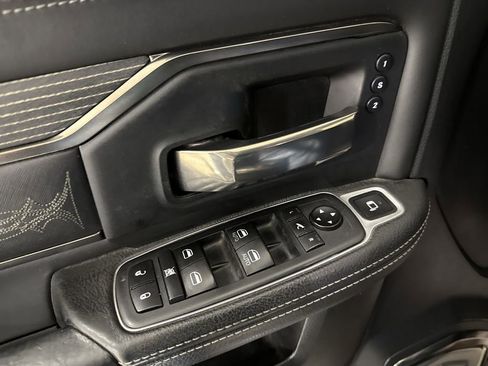 Used 2019 RAM 2500 Limited AWD/4WD image 21