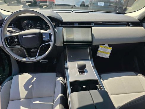 Certified 2025 Land Rover Range Rover Velar Dynamic SE image 22