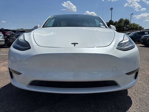 Used 2020 Tesla Model Y Long Range AWD/4WD image 2