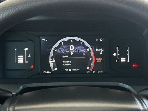 Used 2025 Toyota Tacoma SR5 AWD/4WD image 21