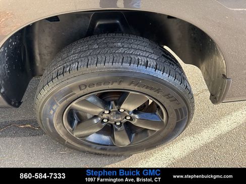 Used 2019 RAM 1500 Express w/ Express Value Package image 8