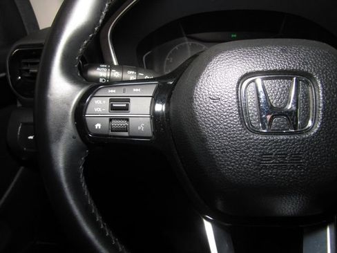 Certified 2025 Honda Pilot EX-L image 5