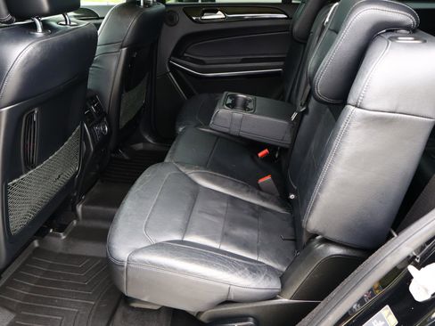 Used 2018 Mercedes-Benz GLS 550 4MATIC image 21