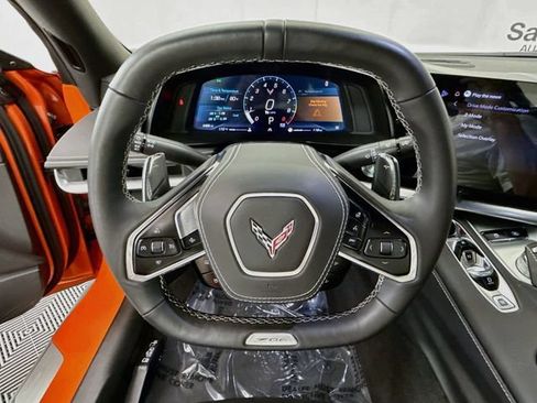 Used 2025 Chevrolet Corvette Z06 RWD image 11