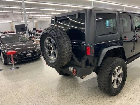 Used 2015 Jeep Wrangler Unlimited Sport AWD/4WD image 39