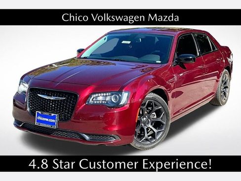 Used 2019 Chrysler 300 Touring w/ Sport Appearance Package RWD image 1
