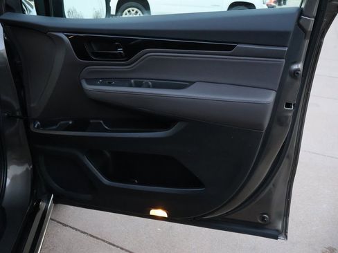 Used 2022 Honda Odyssey Touring image 9