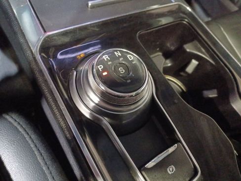 Used 2019 Ford Edge Titanium w/ Cold Weather Package image 21