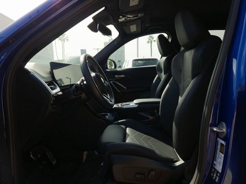 Used 2025 BMW X1 xDrive28i w/ M Sport Package image 10