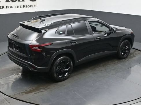 New 2026 Chevrolet Trax LT w/ Driver Confidence Package FWD image 18