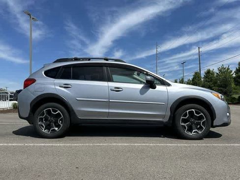 Used 2015 Subaru Crosstrek 2.0i Premium AWD/4WD image 3