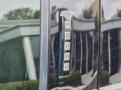 Used 2022 Ford F150 XLT w/ Equipment Group 302A High image 38