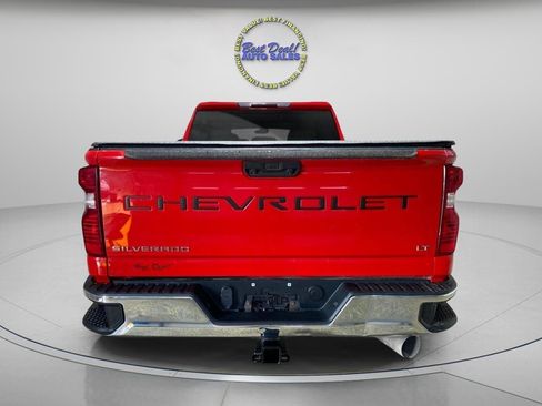 Used 2020 Chevrolet Silverado 2500 LT w/ Convenience Package AWD/4WD image 3