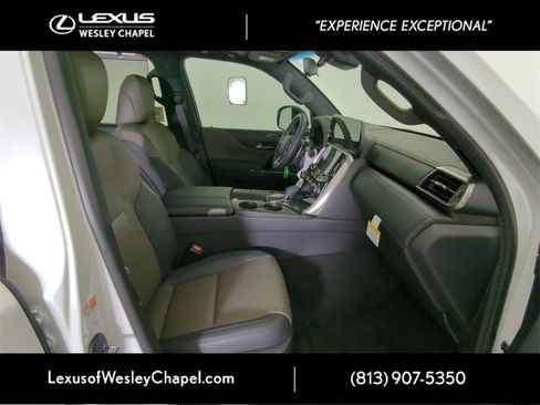 New 2025 Lexus LX 700h Overtrail image 10