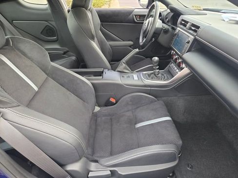 Used 2024 Toyota GR86 Premium w/ Performance Package RWD image 12