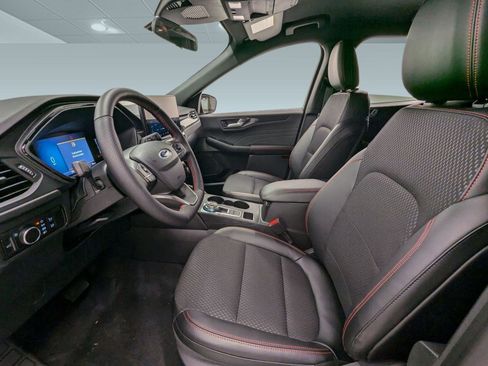 New 2026 Ford Escape ST-Line w/ Tech Pack #1 image 4