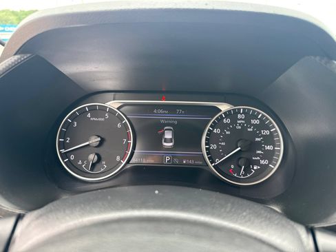 Used 2024 Nissan Sentra SV FWD image 21