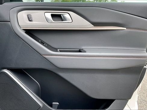 New 2026 Ford Explorer Active image 30