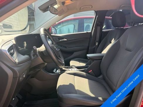 Used 2024 Buick Encore GX Preferred w/ Comfort Package FWD image 17