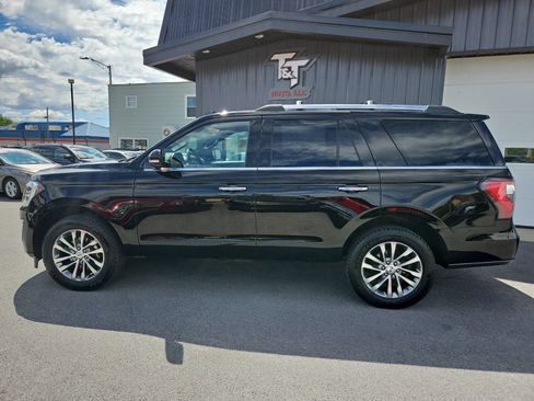 Used 2018 Ford Expedition Limited w/ Equipment Group 301A AWD/4WD image 3