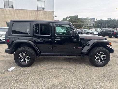 Used 2023 Jeep Wrangler Unlimited Rubicon w/ Cold Weather Group AWD/4WD image 8