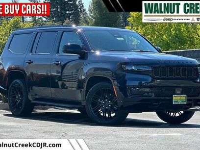New 2025 Jeep Wagoneer Series II w/ Convenience Group I