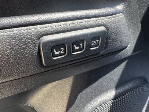 Used 2023 Toyota 4Runner Limited AWD/4WD image 19