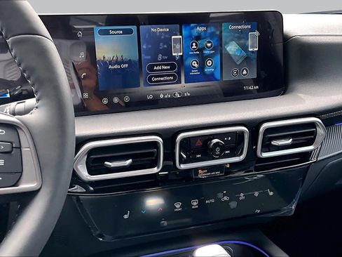 New 2026 Nissan Sentra SV w/ SV Convenience Package FWD image 6