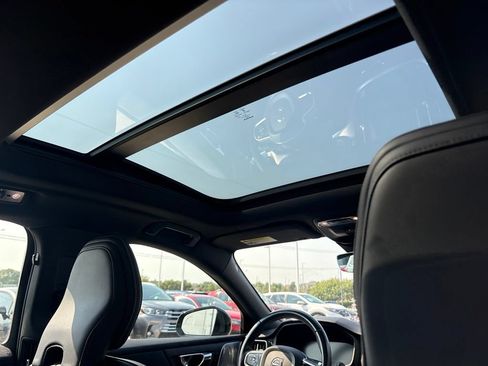Used 2019 Volvo S60 T6 R-Design AWD/4WD image 36