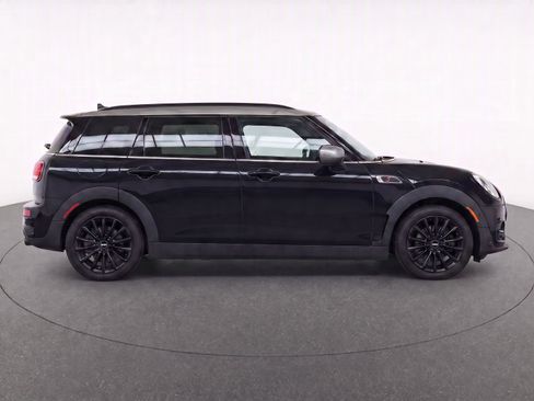Used 2022 MINI Cooper Clubman S FWD image 4