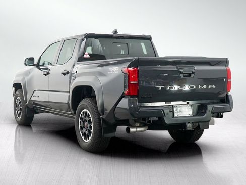 Used 2024 Toyota Tacoma TRD Off-Road w/ TRD Off Road Premium Package AWD/4WD image 3