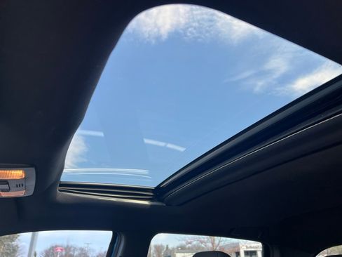 Used 2017 Toyota Tacoma TRD Off-Road image 14